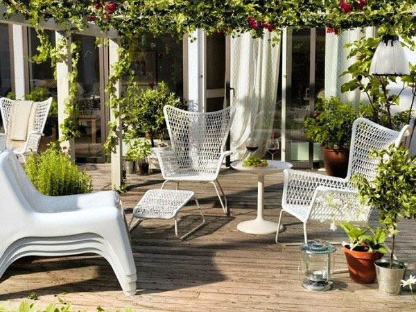 Thiết kế ban công thành nơi tắm nắng