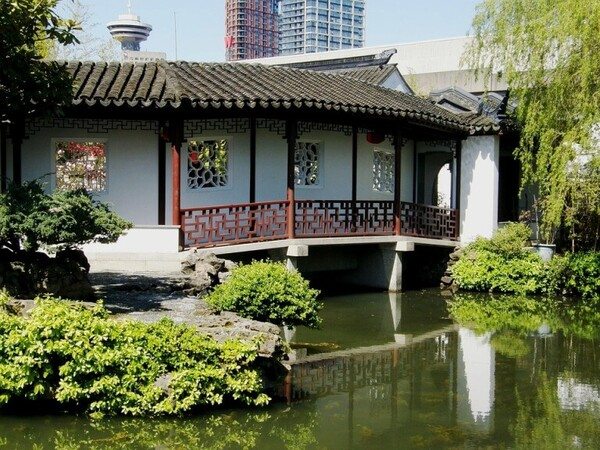Đặc điểm sân vườn Trung Quốc là sự hòa hợp giữa con người với tự nhiên